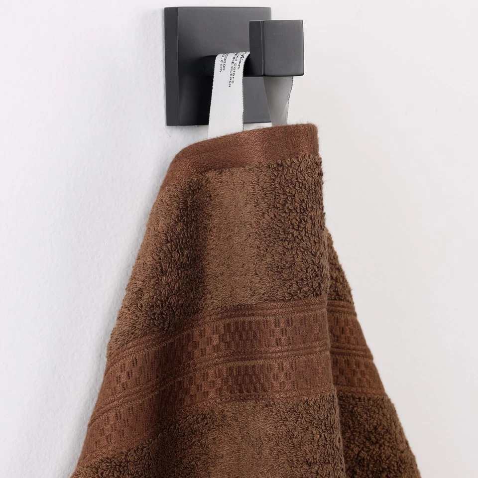 Rayon from Cotton Blend Bath Towel Set, Ideal for Bathroom, Guest Bath, Gym, ... - Image 3 of 4