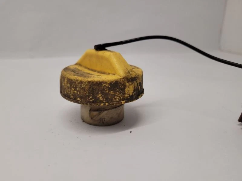 Dodge Caravan 2008-2020 puerta de llenado de combustible negra  Foto 4 de 4