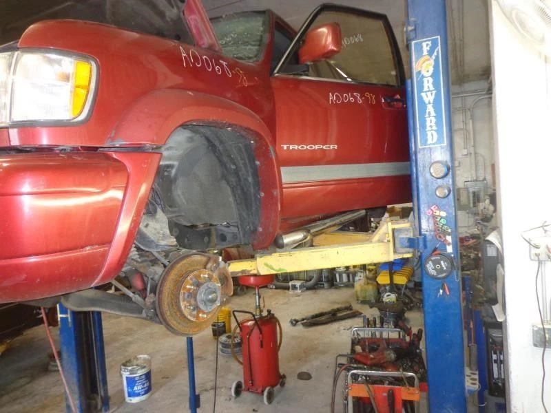 Radiator Fits 98-99 ISUZU TROOPER 443429 Foto 3 de 4