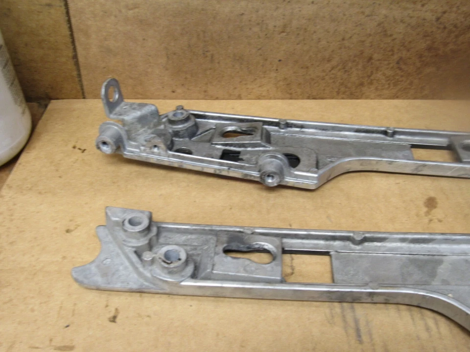 Yamaha Venture Royal XVZ12TDK 1983 marco trasero rieles de agarre Foto 3 de 4