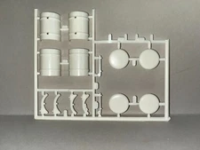 AMT Fuel Tanks From Diamond Reo Tractor Kit # AMT 719 / 06