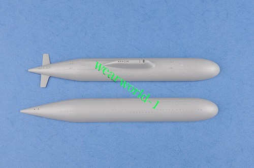 HOBBYBOSS 83525 1/350 scale Russian Navy SSN Akula Attack Submarine Model kit - Picture 3 of 6