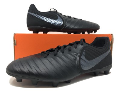 mens soccer cleats size 10