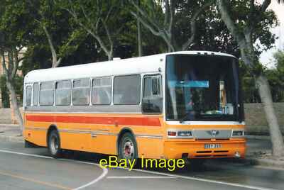 Foto 6x4 Bus Malta Reg No: DBY305 um 2000