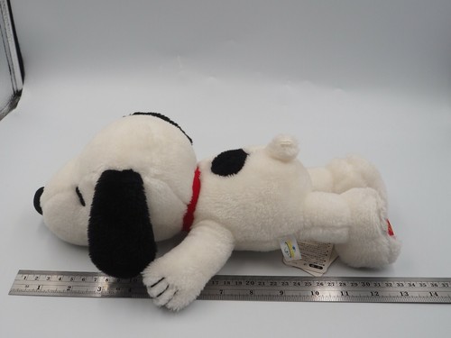 Snoopy Peanuts MB1309 Laying Universal Studio Japan Plush 13" Stuffed Toy Doll - Picture 3 of 11