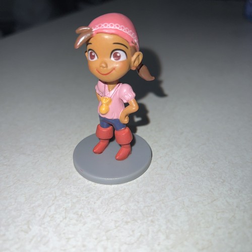 Jake and the Neverland Pirates Izzy 2.5 Figure Figurine Cake Topper Disney Toy! - Picture 2 of 9