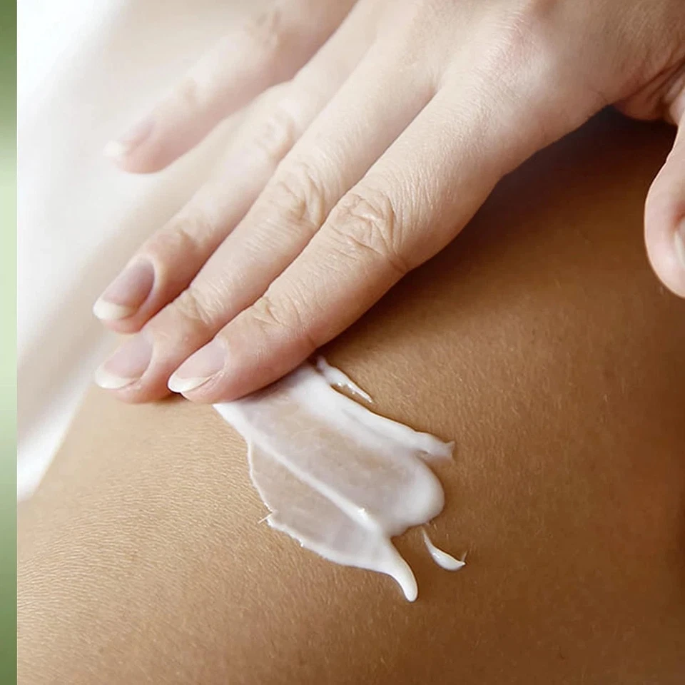 Vaseline Intensive Care Body Lotion 20.3oz (3 Pack), Soothing Hydration with - Image 4 of 4