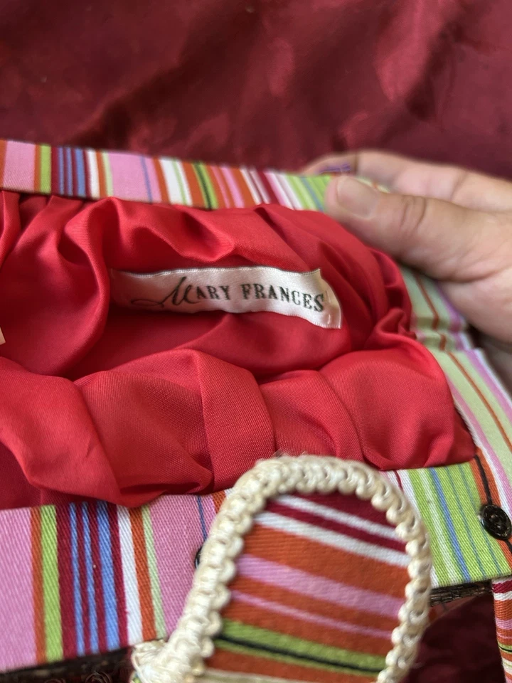 Cartera Mary Frances vintage a rayas de caramelo Foto 3 de 4