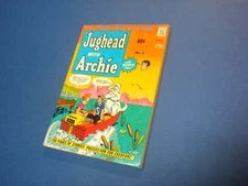 JUGHEAD WITH ARCHIE #5 - COMICS DIGEST MAGAZINE - BETTY AND VERONICA color 1974