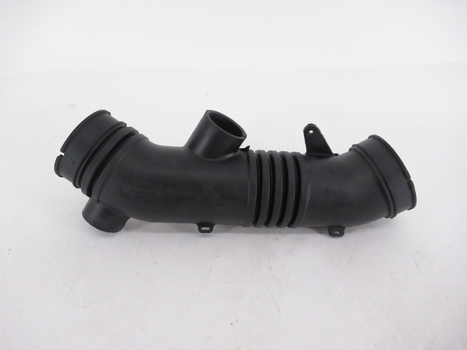 Air Intake Hose 17881-0C010 For Toyota Tacoma 4Runner 4CYL 1995-2000 2.4L 2.7L E