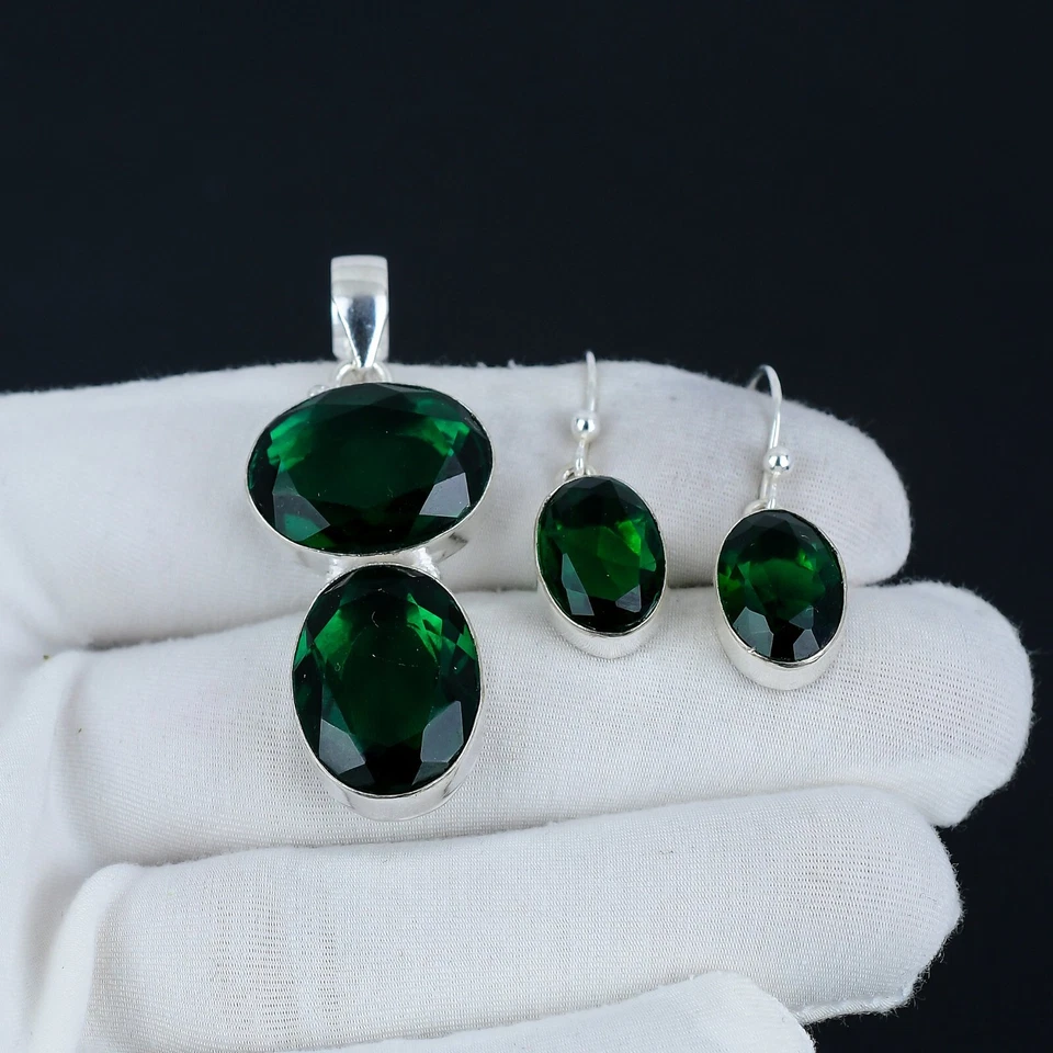 Conjunto de pingente e brincos de prata esterlina 925 com pedra preciosa de diópsido cromado - Imagem 2 de 4