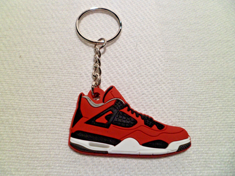 AIR JORDAN 4 TORO RED NUBUCK KEYCHAIN / MICHAEL JORDAN / CHICAGO BULLS KEY CHAIN