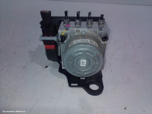 VOLKSWAGEN PASSAT 2016 Abs Pump/Modulator B8/MK7, P/N 3Q0907379AB, 06/15- - Picture 3 of 8