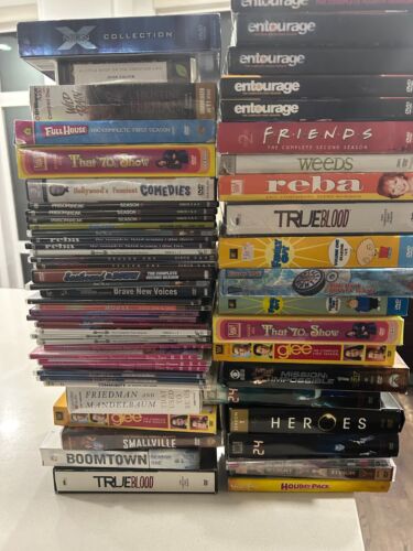 LARGE LOT OF VARIOUS TV SEASONS - FRIENDS / THAT 70S SHOW / FULL HOUSE / REBA 24 - Picture 1 of 6