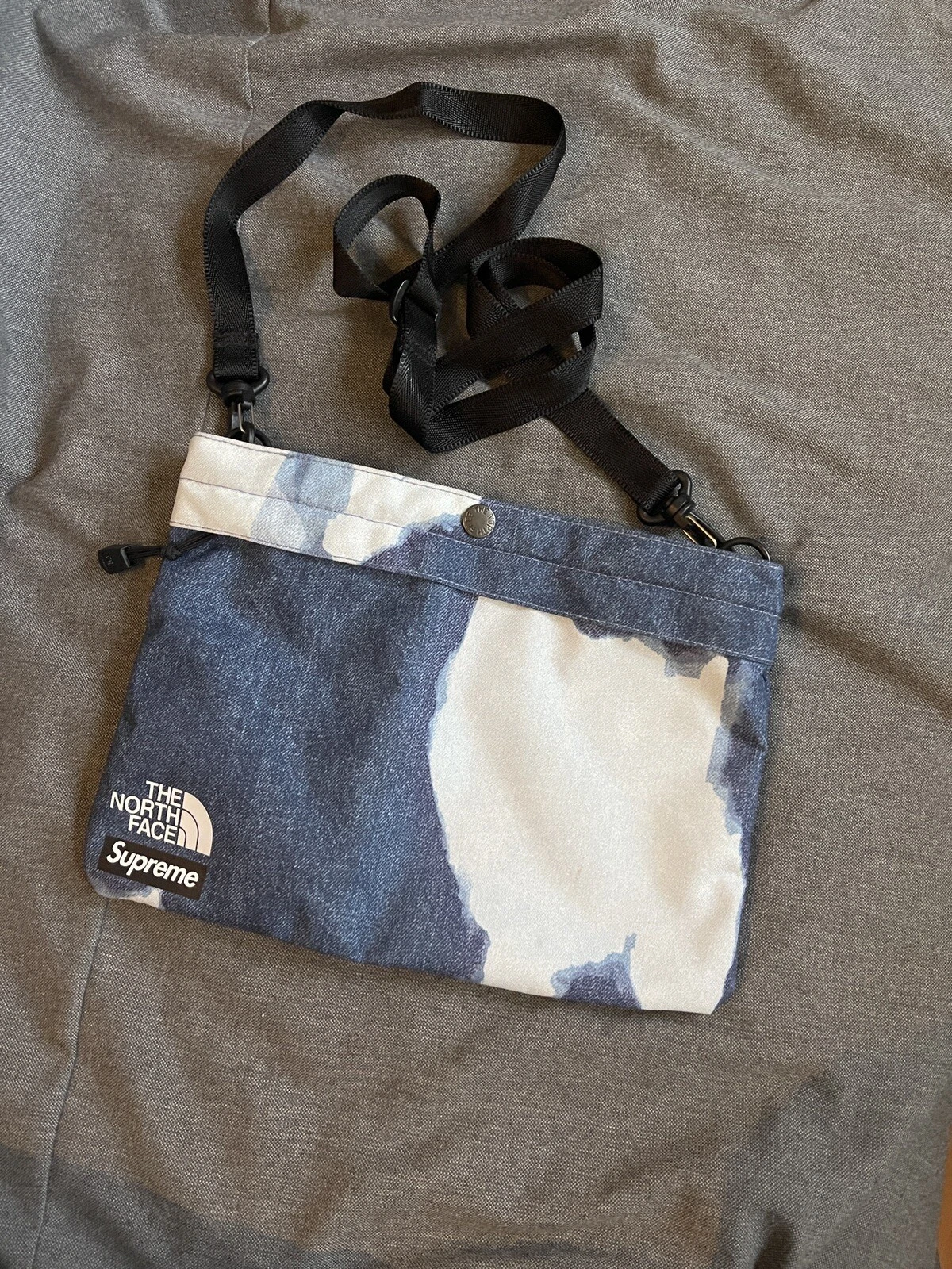 Sac Supreme FW21 x TNF bag