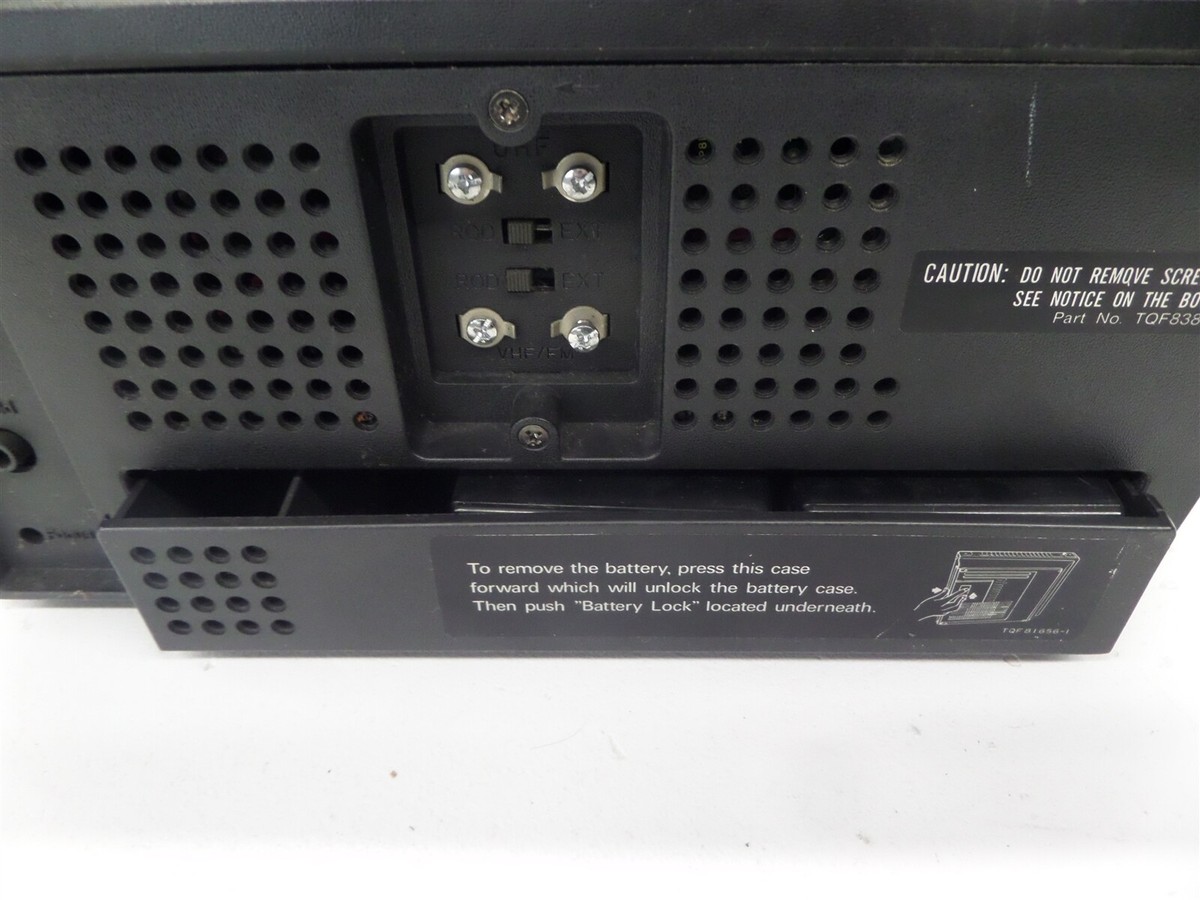 Vintage 1979 Panasonic TR-545 Solid State TV/3-Way TV AM FM Vintage 1979 Panasonic TR-545 Solid State TV/3-Way TV AM FM