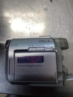 Sony DCR-HC30 MiniDV Digital Handycam Camcorder 10x Optical Zoom w Sony DCR-HC30 MiniDV Digital Handycam Camcorder 10x Optical Zoom w