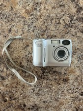 Nikon COOLPIX E4600 4.0MP Digital Camera Silver With Strap Tested Works Great
