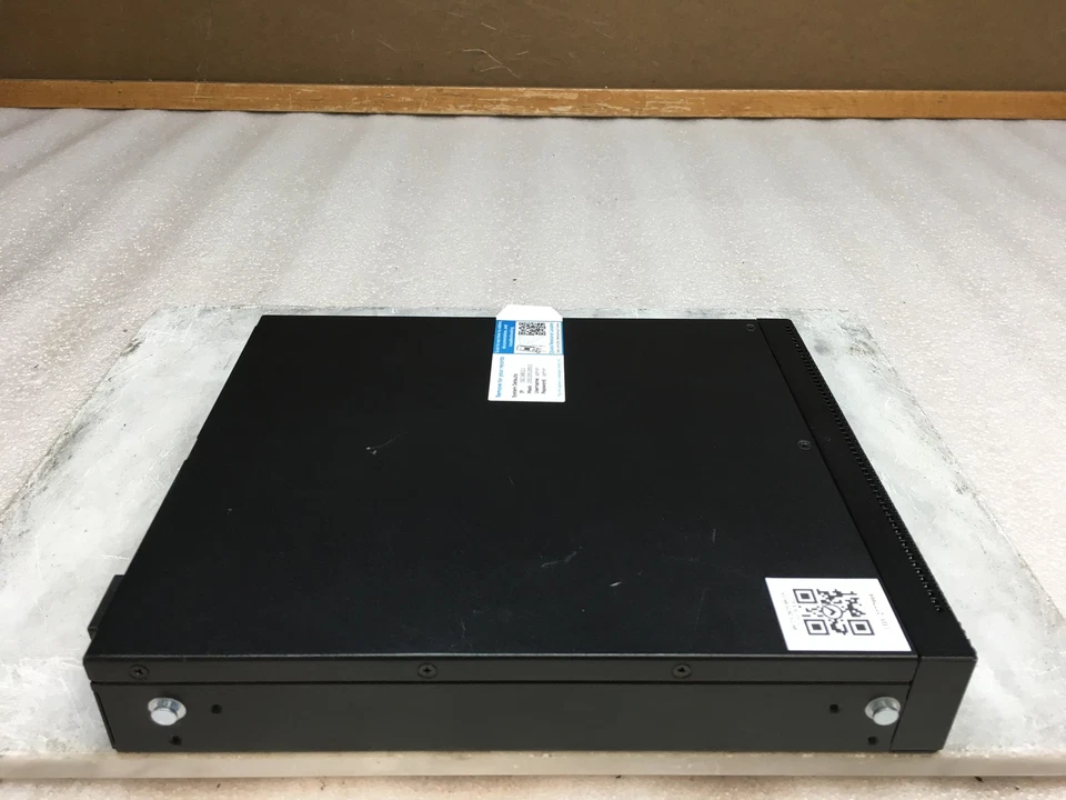 Dell Networking X1018 E10W 16-Port Gigabit SFP Port Smart Managed Switch No PWR - Image 4 of 4