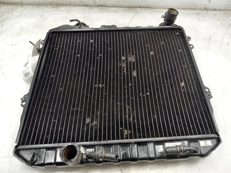 TOYOTA PICKUP 92-95 CABINA EXTRA 3,0 L TRACCIÓN TRASERA EN EL RADIADOR  Foto 2 de 4