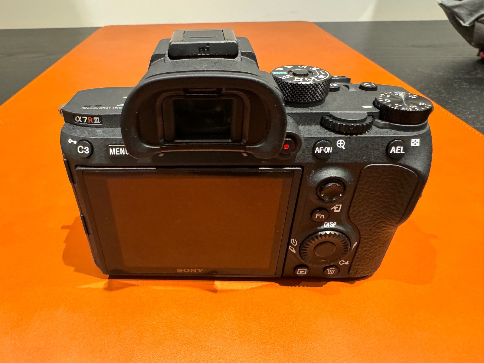 Sony Alpha 7R III 42.4MP Mirrorless Camera + FE 2.8/2470 GM Lens