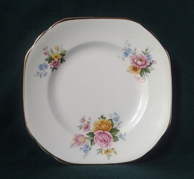 HERZOGIN BEILAGENTELLER BONE CHINA TEETELLER ODER BROT UND BUTTERTELLER ROSA BLUMEN