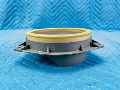 Toyota Land Cruiser Front or Rear RH or LH Door Speaker 1998 1999