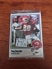 2002 Fleer Throwbacks Football Sealed Cello Pack Possible Tom Brady PC000052