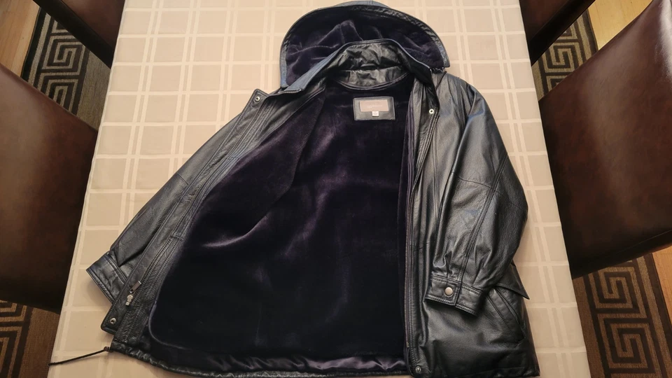 Croft & Barrow Women's Black Leather Coat/Jacket/Parka 3 season w/Hood Size Med - Image 2 of 3