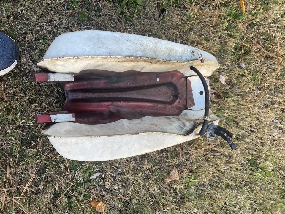 Tanque de gasolina Honda CB 175 Foto 4 de 4