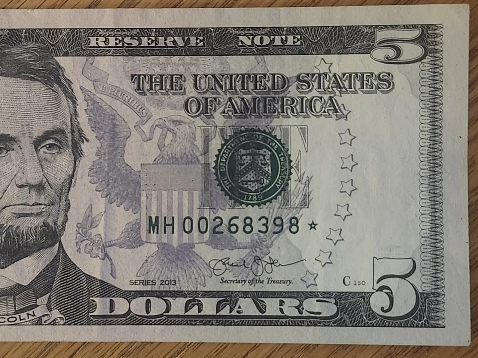 2013 $5 "STAR NOTE" ST LOUIS DISTRICT MH00268398* RUN #1 320K - Image 4 of 4