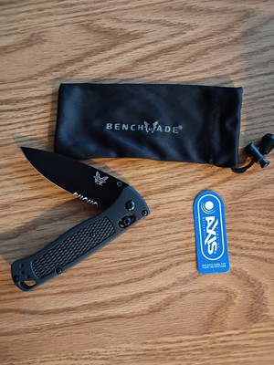 Benchmade Bugout 535 Black Handle - Serrated Blade- Benchmade - READ DESCRIPTION