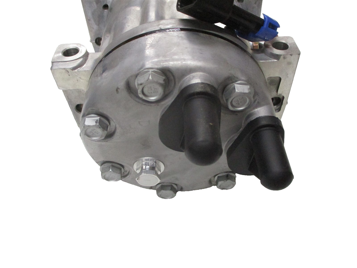 3615169C4 OEM INTERNATIONAL AC COMPRESSOR W/ CLUTCH TCCI 5347