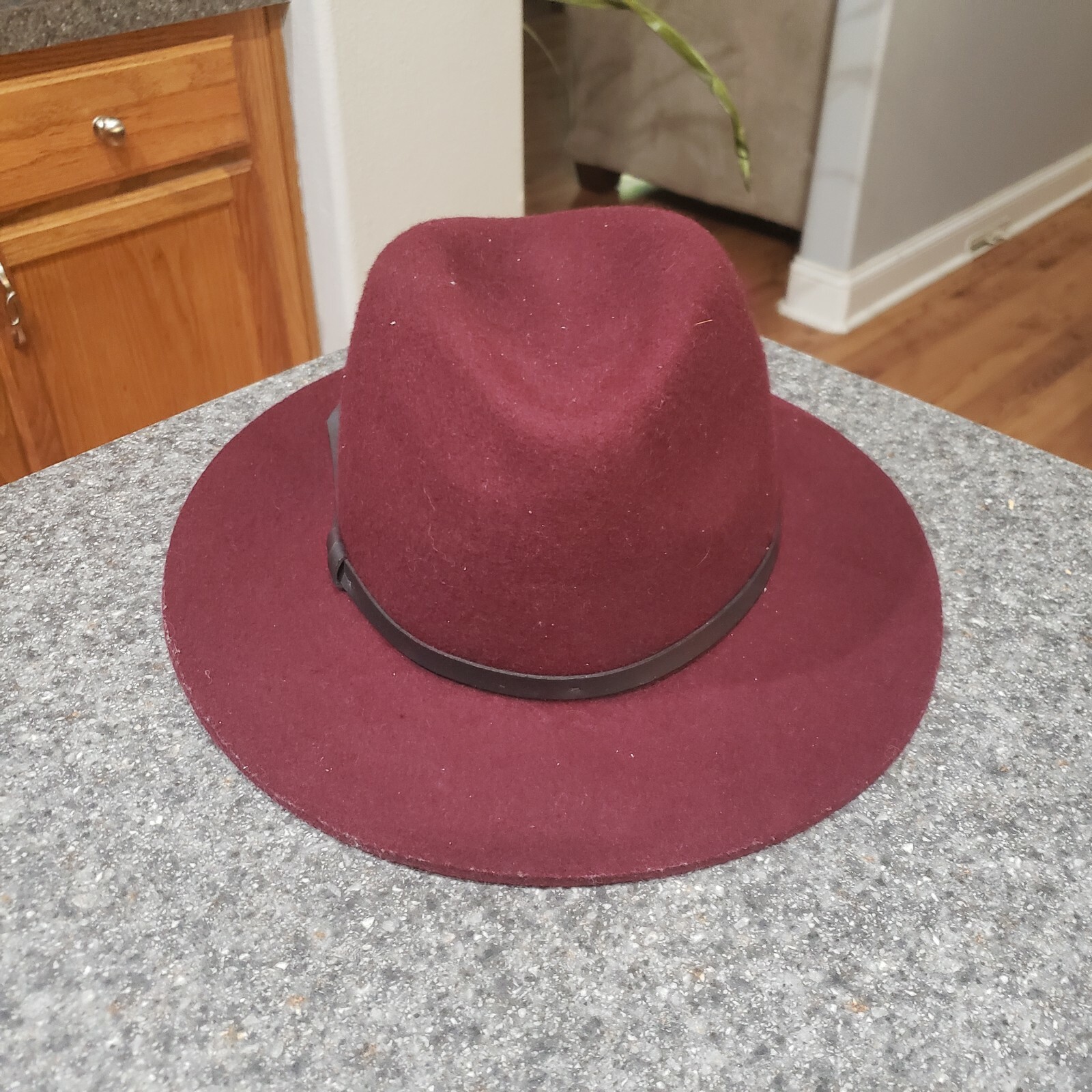 Купить Banana Republic burgundy red 