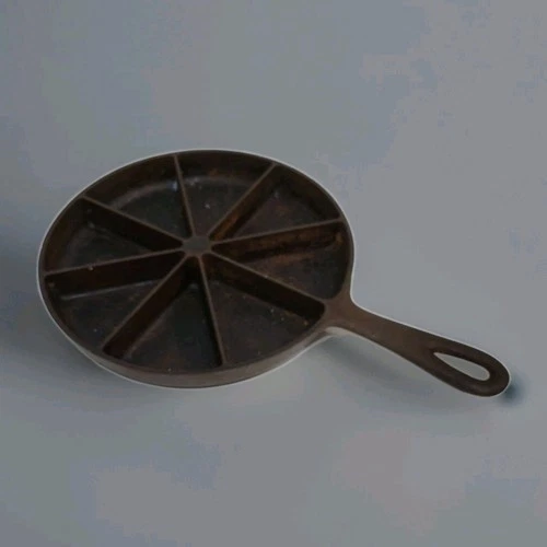 BSR Cast Iron Cornbread Skillet 8-Wedge Model Vintage