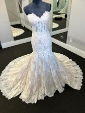 Allure Bridals Wedding Dress Size 6 | Lace Mermaid Illusion Bodice Gown