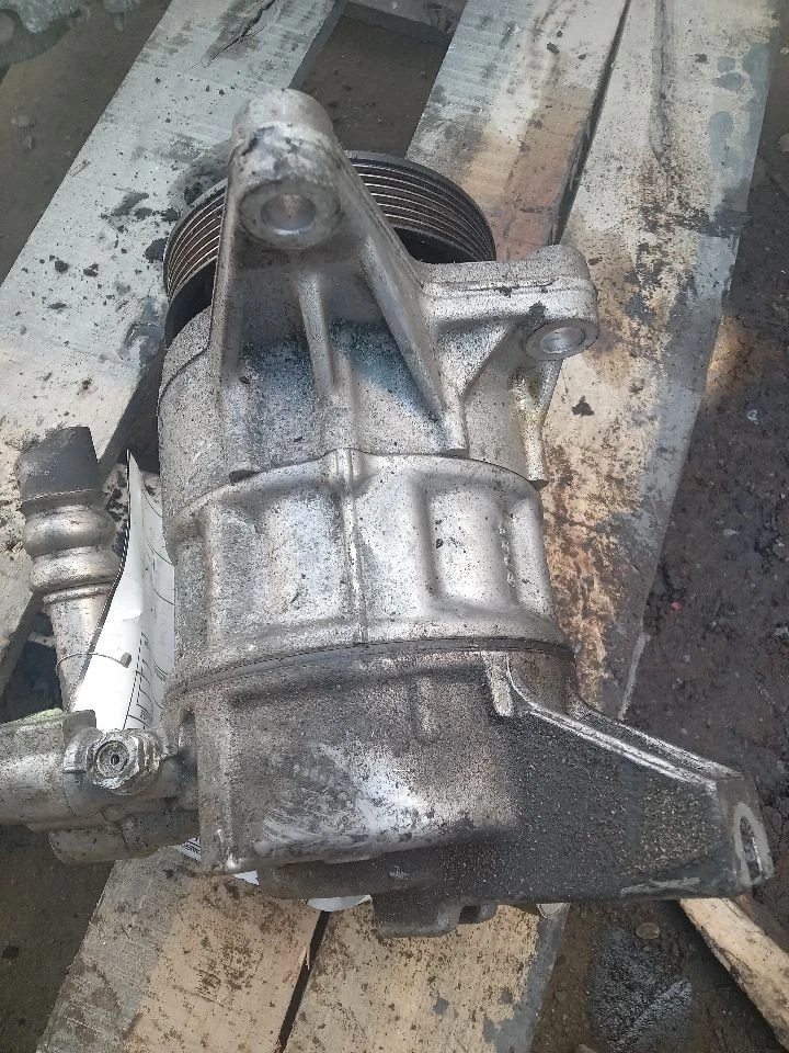 Used A/C Compressor fits: 2011 Cadillac Srx 3.6 Grade A Foto 2 de 4