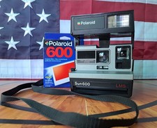 Polaroid Sun 600 LMS Instant Film Camera Light Management System With Film BIN35
