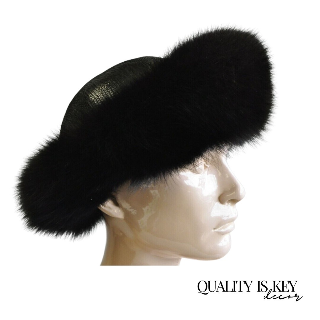 Boutique Kate’s Elegant Black Muskrat Fur hat. Pre-owned. Boutique Kate Canada - Etsy main image 2