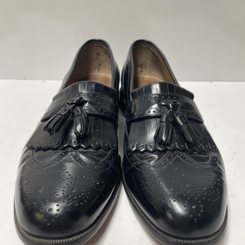 Mocassins Bostonian Pour Homme - Noir, Avec Glands Et Bout Wingtip - Taille 9.5 M - Occasion Très Bon état