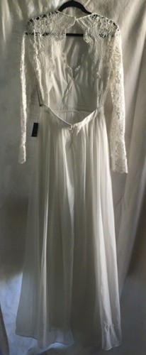 LULUS NWT White crochet lace OPEN BACK gown size Med - Picture 4 of 12