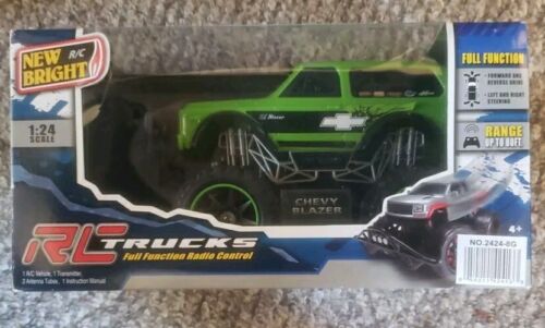NEW Bright 1:24 RC Trucks Chevy Blazer Remote Control Truck. GREEN 2017