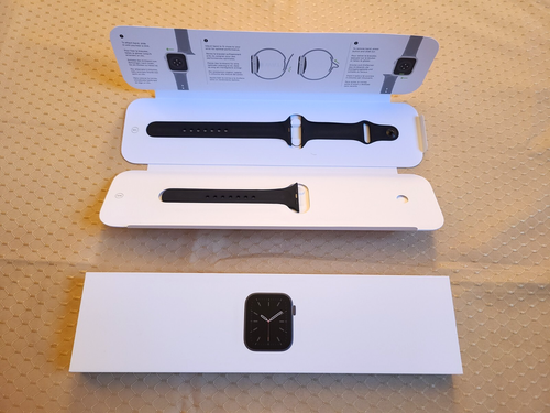 Excellent!! Apple Watch Series 6 GPS + Cellular 44mm Aluminum Case, Space Grey.