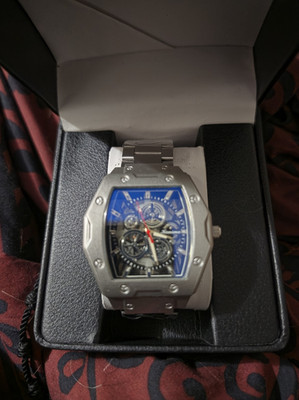 Kanima Men's Chronograph Blue Dial Tonneau Wristwatch Silver Metal Bracelet