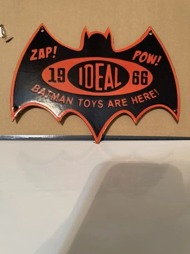 VINTAGE BATMAN PORCELAIN SIGN DEAL TOYS 1966
