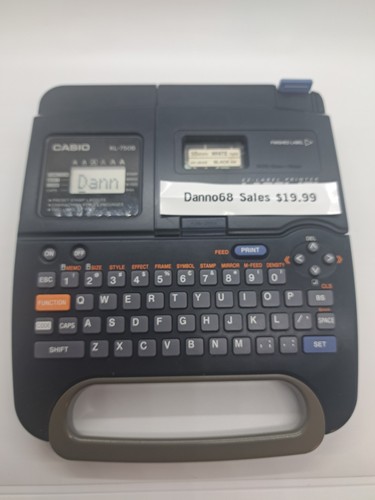 Impresora de etiquetas Casio KL-750B EZ con seis cintas de etiquetas probadas funciona ver fotos - Imagen 6 de 7