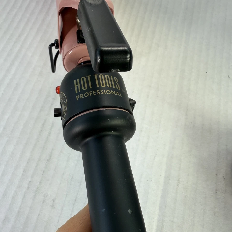 Ferro de ondulação profissional Hot Tools rosa - Imagem 4 de 4