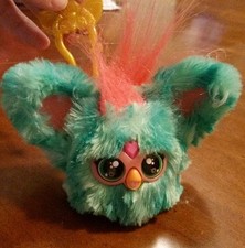 Hasbro Furby Connect Teal Interactive Toy Keychain Talks With Batteries