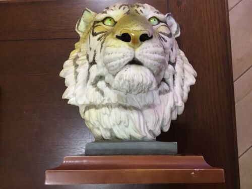 Large Tiger Head Mounted  H 31 Cm L 21cm Wt 3.3 Kgs. Rare Heavy Duty Resin - Picture 1 of 12
