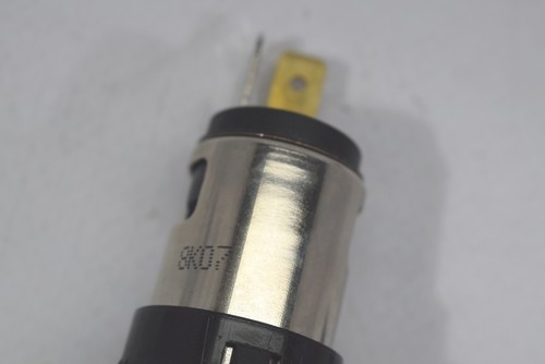 Hyundai i40 1.6 Break Énergie Outlet 12V 120W Connexion Canette 8K07 STECKDOSE - Picture 4 of 4